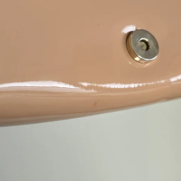 L.K. Bennett Elegant Nude Patent Leather Shoulder Bag - Picture 14 of 15